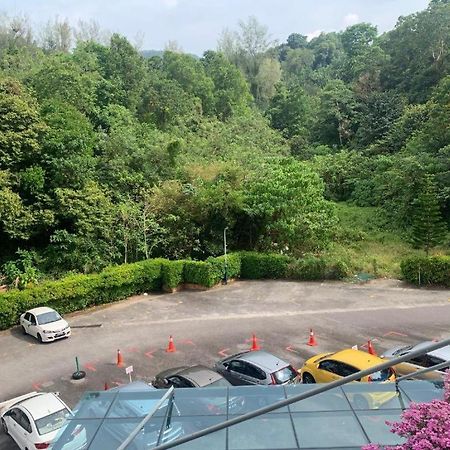 Batu Feringgi Sri Sayang Apartment Екстериор снимка
